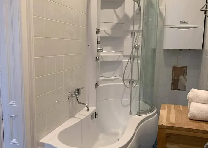 Apartman Grosszuegiger Wiener Altbau Gleich Neben Schoenbrunn *