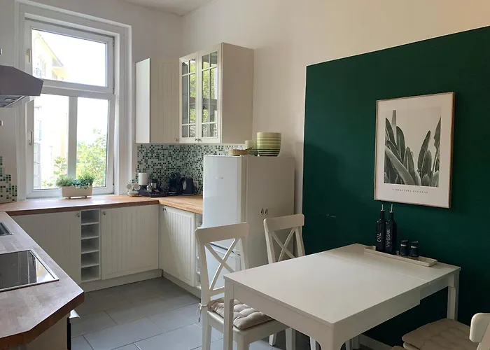 Apartman Grosszuegiger Wiener Altbau Gleich Neben Schoenbrunn Bécs