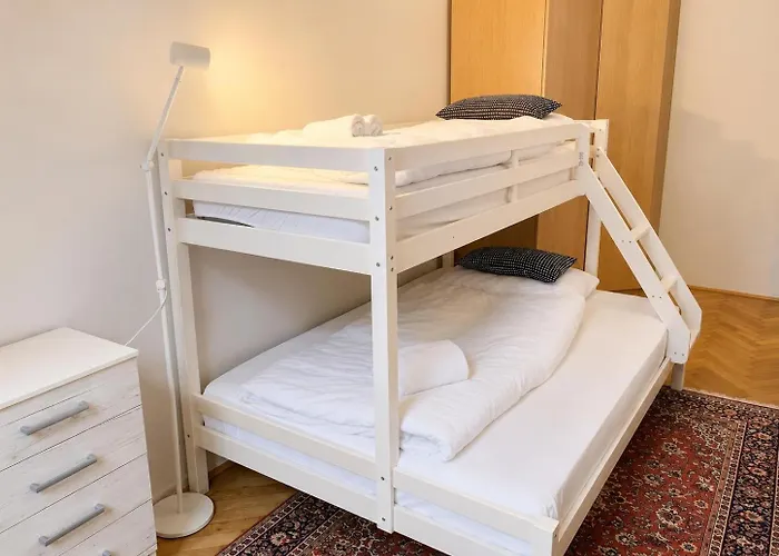 Apartman Grosszuegiger Wiener Altbau Gleich Neben Schoenbrunn *