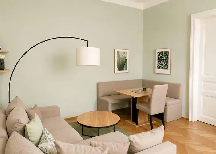 Grosszuegiger Wiener Altbau Gleich Neben Schoenbrunn Apartman *