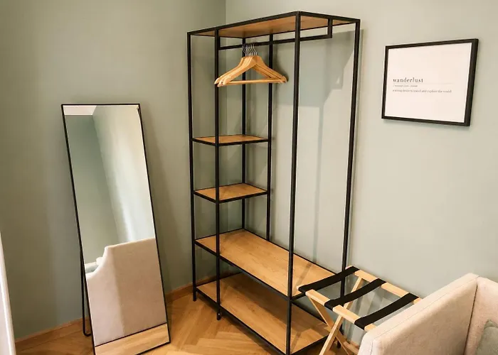 Grosszuegiger Wiener Altbau Gleich Neben Schoenbrunn Apartman *