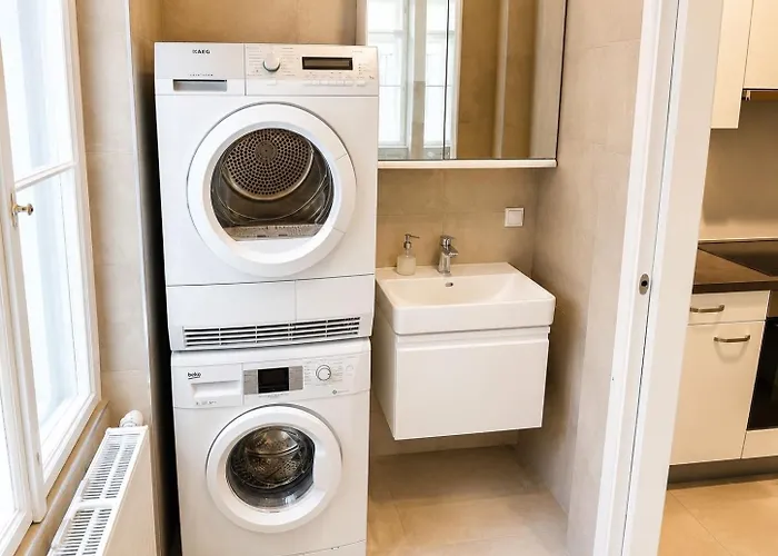 Apartman Grosszuegiger Wiener Altbau Gleich Neben Schoenbrunn